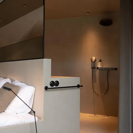 Luxe In Het Posthuis - Nieuwe Stijlvolle Verblijven In Oud-rekem דירה לאנקן