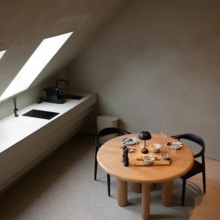 Luxe In Het Posthuis - Nieuwe Stijlvolle Verblijven In Oud-rekem דירה *